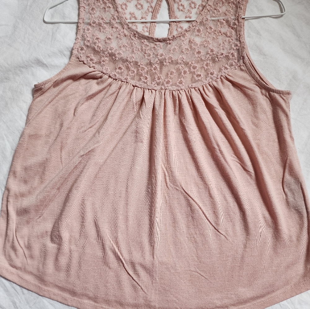 Pink top - Picture 1 of 2